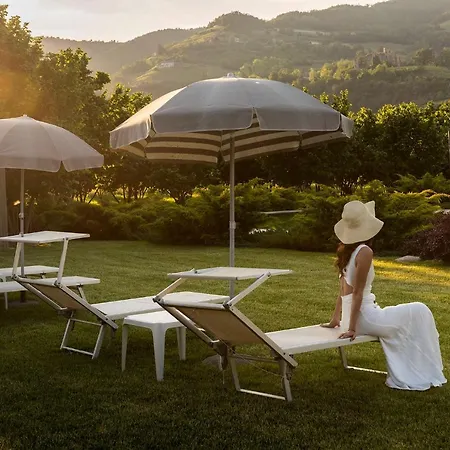 Gospodarstwo agroturystyczne Agriresort Gelso - Adults And Pet Friendly Vesime