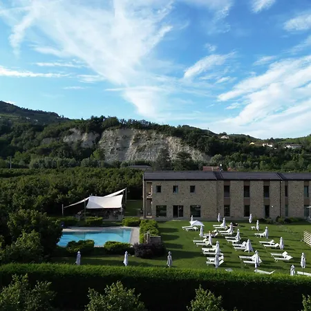 Farm stay Agriresort Villa Gelso - Adults And Pet Friendly Vesime