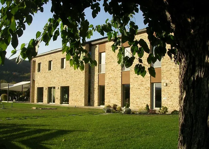 Agriresort Villa Gelso - Adults And Pet Friendly Vesime