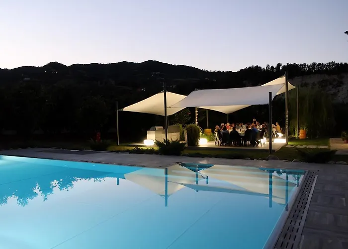 Agriresort Villa Gelso - Adults And Pet Friendly Vesime